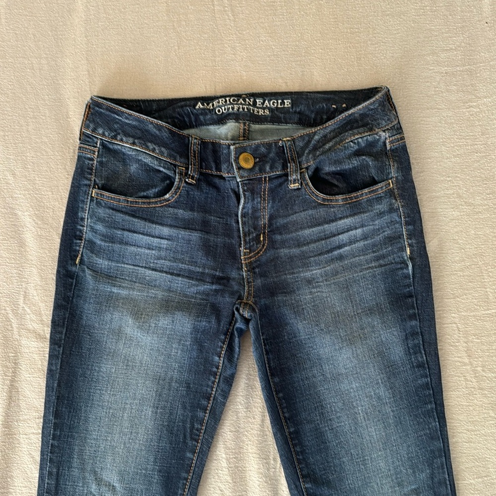 American Eagle jeggings without holes